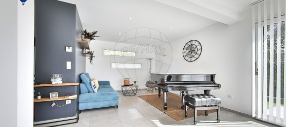 3 bedrooms House in Ruelisheim, France No. 74845 4