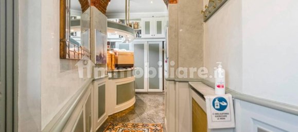 Propiedad comercial de 5 habitaciónes en Turin, Italy No. 353713 3