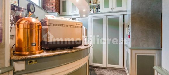 Propiedad comercial de 5 habitaciónes en Turin, Italy No. 353713 4