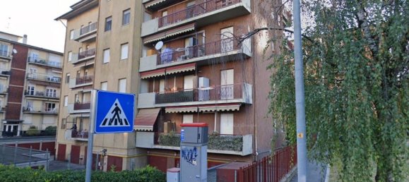 3-salle Appartement à Bergamo, Italy No. 6055 31