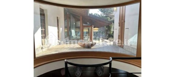 3 bedrooms Villa in Erba, Italy No. 3266 7