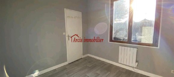 2 chambres Maison à Arcis-sur-Aube, France No. 56545 3