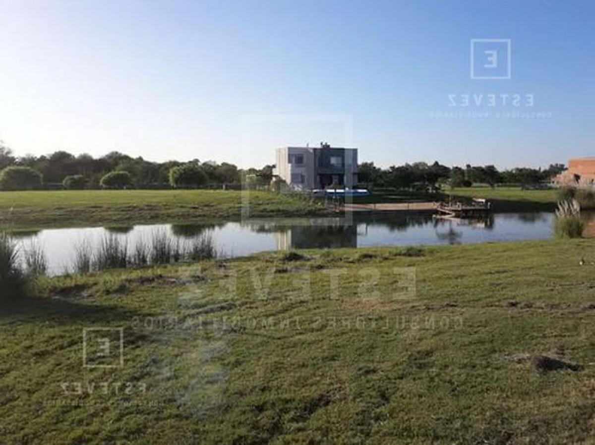  Land in Escobar, Argentina No. 116782