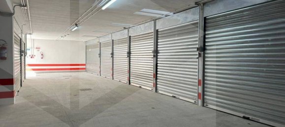 Garage à Bari, Italy 15m² No. 33889 9