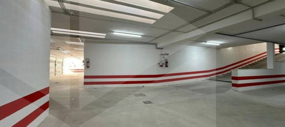 Garage à Bari, Italy 15m² No. 33889 5