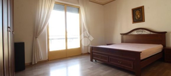 3 bedrooms Apartment in Reggio Calabria, Italy No. 297371 4