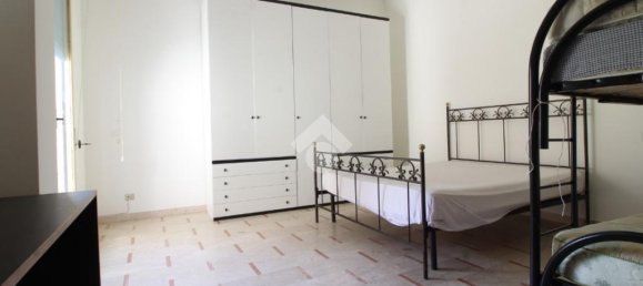 3 bedrooms Apartment in Reggio Calabria, Italy No. 297371 5