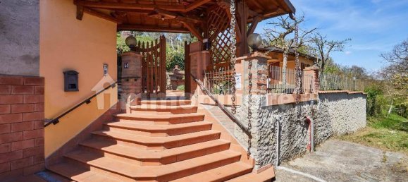 4 bedrooms House in Castiglione del Lago, Italy No. 62166 5