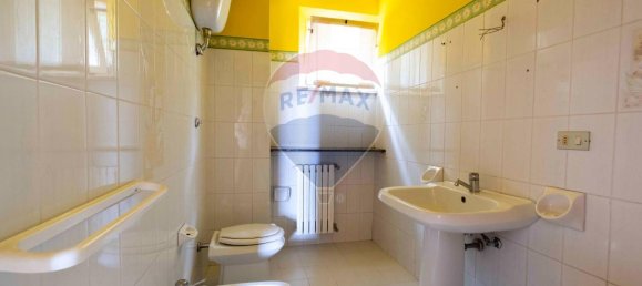 2 rooms Apartment in Serra San Quirico, Italy No. 7030 4