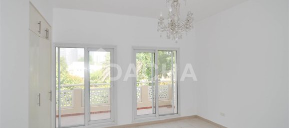 5 bedrooms Villa in Meadows, UAE No. 27941 7