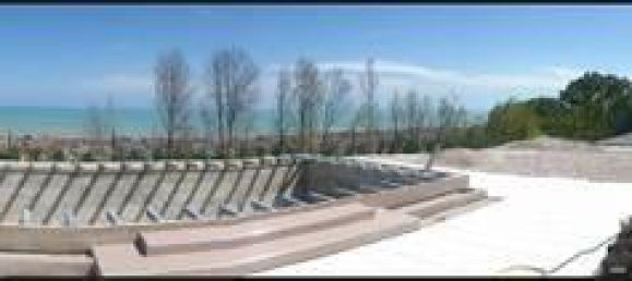 Вилла с 6 комнатами в Торторето, Италия № 136760 2