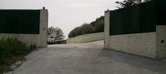 Вилла с 6 комнатами в Торторето, Италия № 136760 4