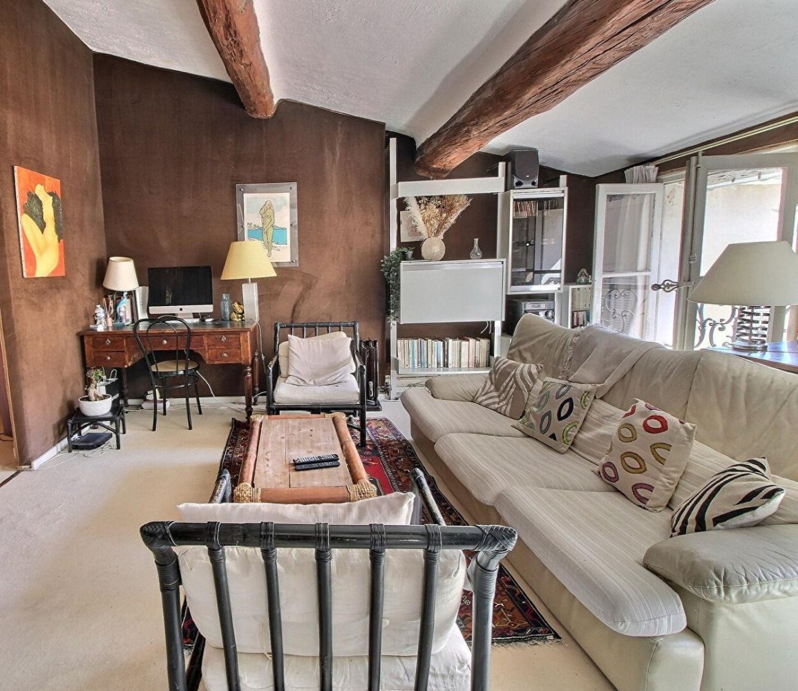 2 rooms Apartment in Aix-en-Provence, France No. 353198