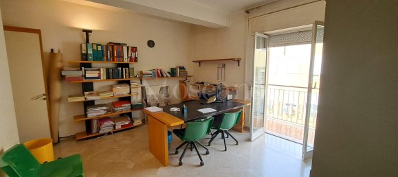 Escritório de 6 divisões em Trapani, Italy N.º 49652 10