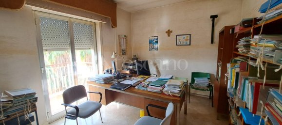 Escritório de 6 divisões em Trapani, Italy N.º 49652 18