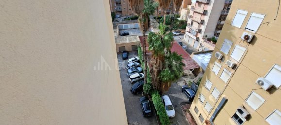 Escritório de 6 divisões em Trapani, Italy N.º 49652 4