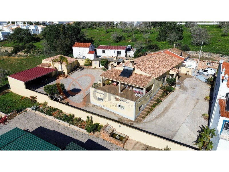 3 bedrooms Villa in Albufeira, Portugal No. 117819