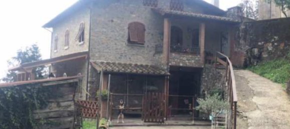 4 rooms Apartment in Pescaglia, Italy No. 197059 2