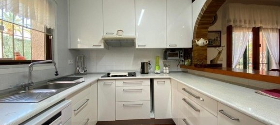 4 bedrooms Villa in Calpe, Spain No. 5329 11