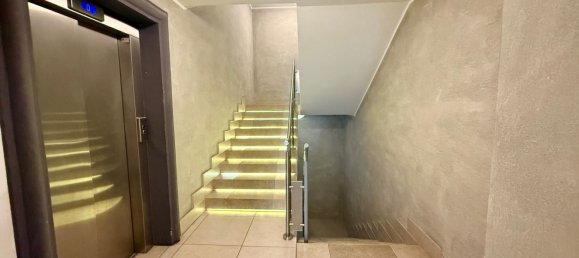 Квартира с 2 спальнями в Триест, Италия № 377256 3