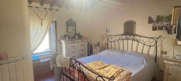 Casa de 4 dormitorios en Seravezza, Italy No. 323347 12