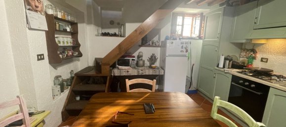 Casa de 4 dormitorios en Seravezza, Italy No. 323347 2