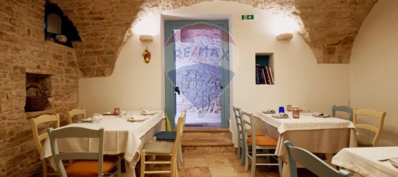 Propriété commerciale à Giovinazzo, Italy 110m² No. 170361 11