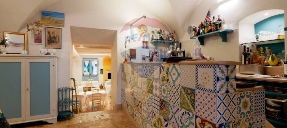 Propriété commerciale à Giovinazzo, Italy 110m² No. 170361 7