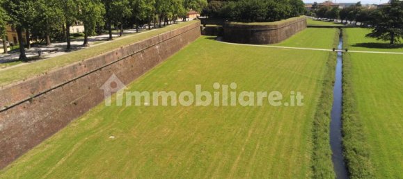 Imóvel comercial de 3 divisões em Lucca, Italy N.º 158169 10