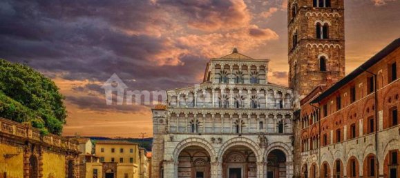 Imóvel comercial de 3 divisões em Lucca, Italy N.º 158169 4