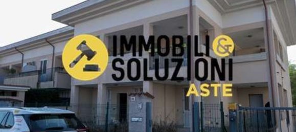 Квартира с 3 комнатами в Инцаго, Италия № 184868 2