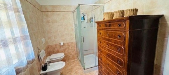 Дом с 4 комнатами в Вилла Гуардия, Италия № 268853 14