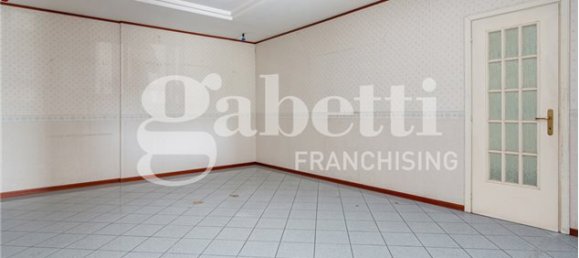 4 rooms Commercial property in Mugnano di Napoli, Italy No. 116064 6