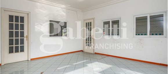 4 rooms Commercial property in Mugnano di Napoli, Italy No. 116064 5