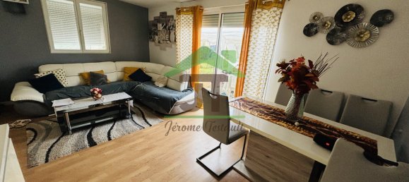 Casa de 4 dormitorios en Chateaudun, France No. 232070 2