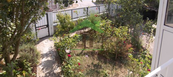 Casa de 4 dormitorios en Chateaudun, France No. 232070 12