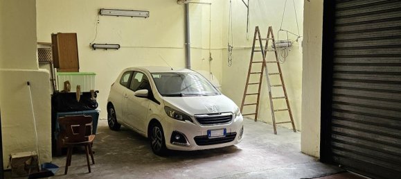 34m² Garage in Rome, Italy No. 54418 4