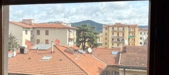 2 bedrooms Apartment in Florence, Italy No. 380365 4