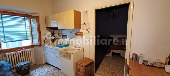 2 bedrooms Apartment in Figline e Incisa Valdarno, Italy No. 222145 4
