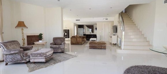 5 bedrooms House in Ciudad Quesada, Spain No. 183693 9