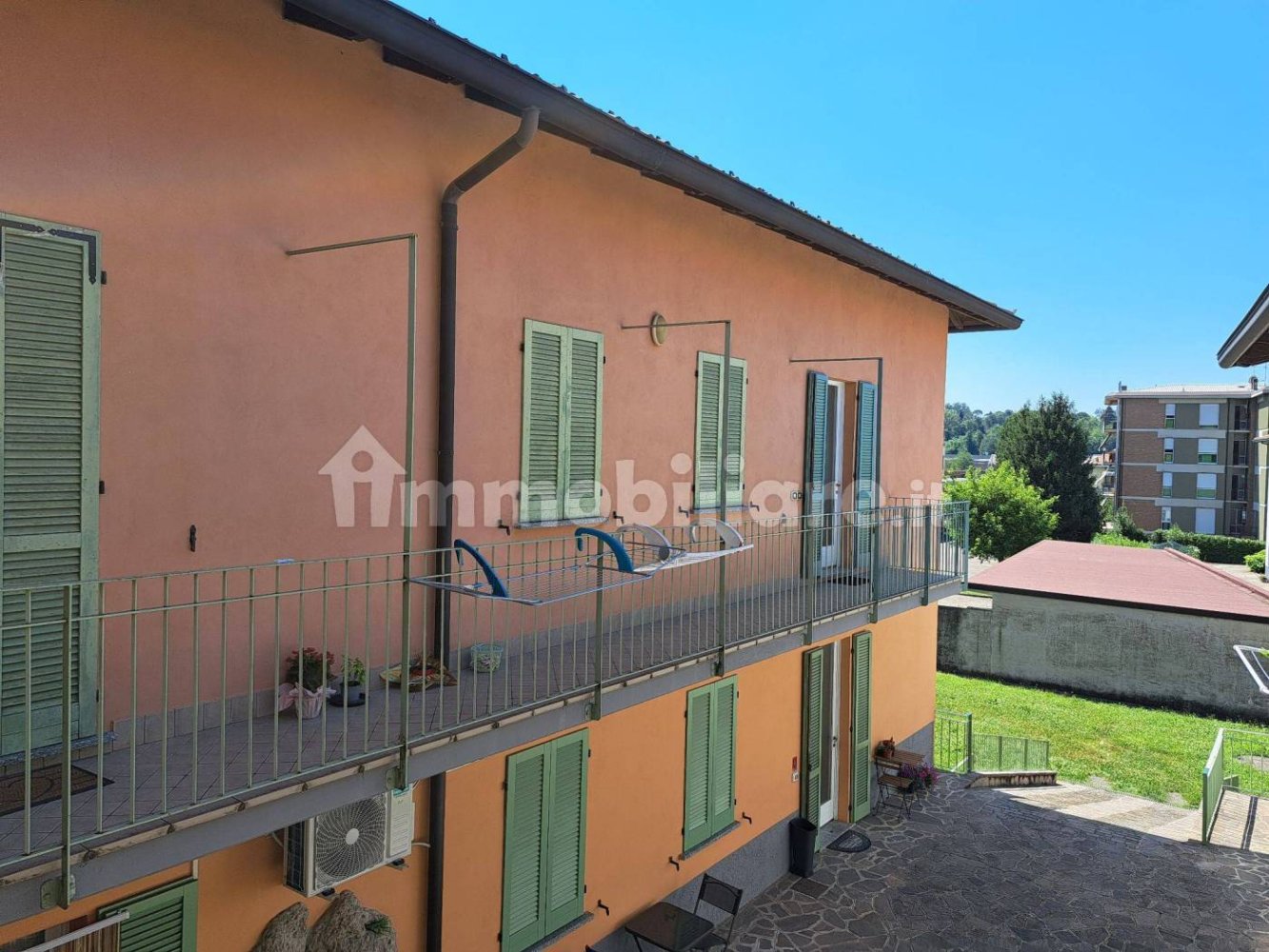 2 bedrooms Apartment in Barzago, Italy No. 255161