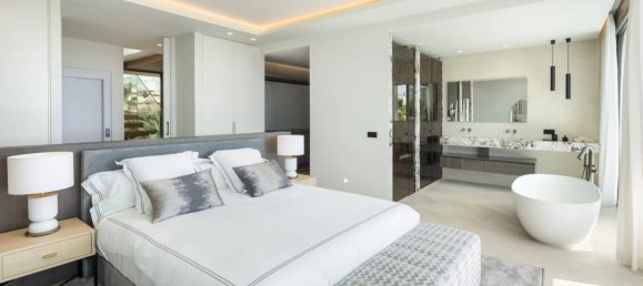 5 chambres Villa à La Quinta, Spain No. 166304 18