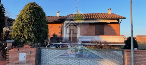 9 rooms Villa in San Pietro in Cerro, Italy No. 309385 5