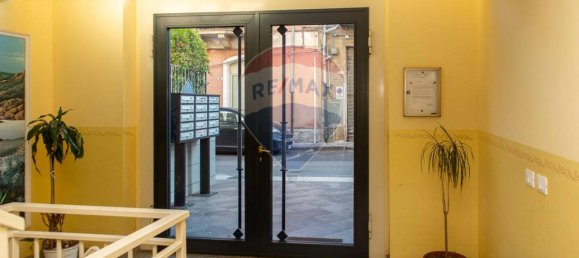 4 rooms Apartment in Fiumefreddo di Sicilia, Italy No. 68655 4