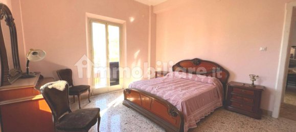 3 bedrooms Apartment in Reggio Calabria, Italy No. 136875 2