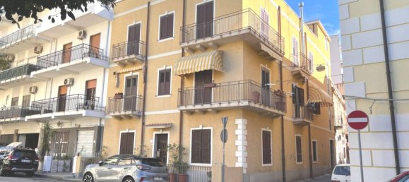 3 bedrooms Apartment in Reggio Calabria, Italy No. 136875 18