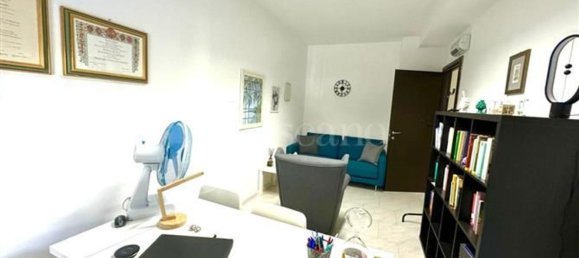 110m² Office in Avellino, Italy No. 64609 14