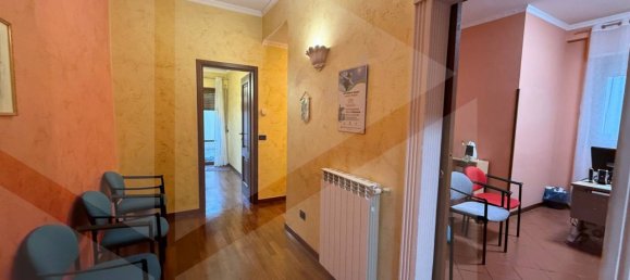 Квартира с 3 комнатами в Авеццано, Италия № 19890 27