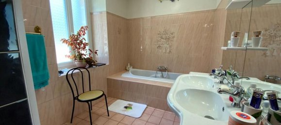 9 chambres Maison à Manche, France No. 359438 4