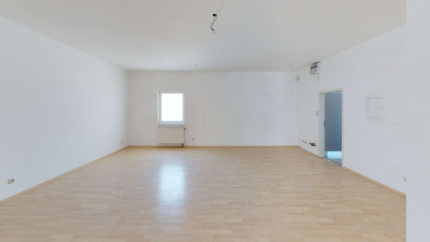 Gewerbliche Immobilie in Unstrut-Hainich-Kreis, Germany 97m², Nr. 329327